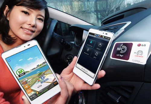 lg predstavila smartfon lg optimus lte tag s podderzhkoj  LG представила телефон LG Optimus LTE Tag с поддержкой NFC
