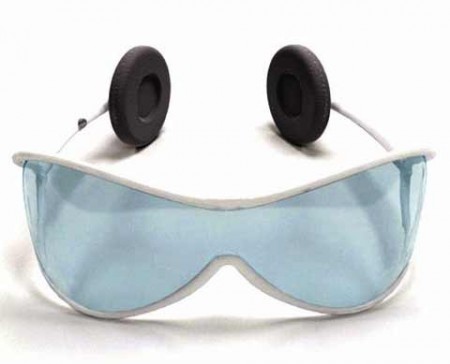 dizajneri predstavili ochki s vstroennim pleerom 2 Дизайнеры представили очки с интегрированным плеером