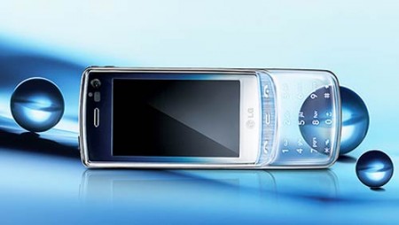lg predstavila smartfon so stekljannoj klaviaturoj LG представила телефон со стеклянной клавиатурой